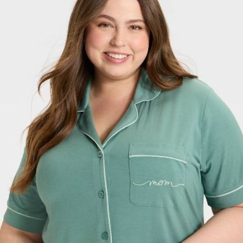 Women's Cloud Knit Short Sleeve Notch Collar Shirt And Shorts Pajama Gift Set - Auden™ Mom/green 2x