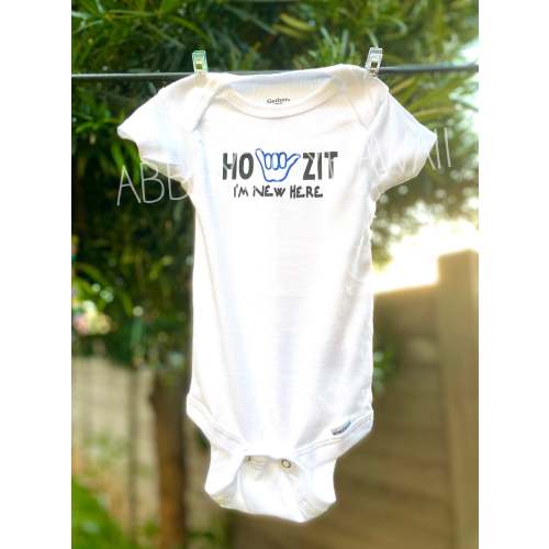 Bodysuit - Howzit I&#39;m New Here - ONESIES® brand - Hawaii shaka bodysuit - newborn baby gift