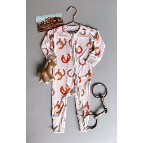Horseshoe Bamboo Zipper Sleeper