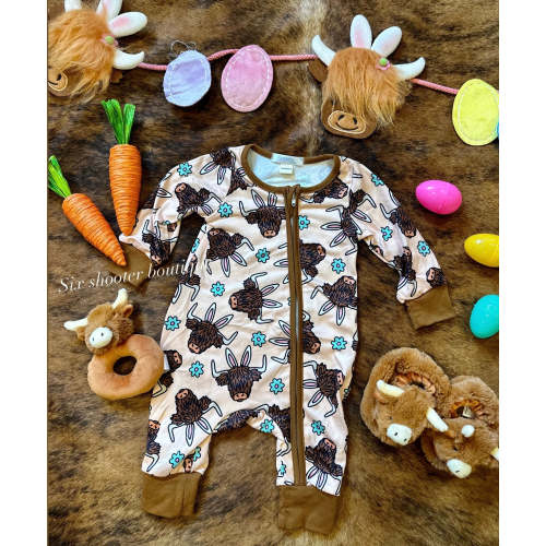 Highlander rabbit sleeper Easter (sale)