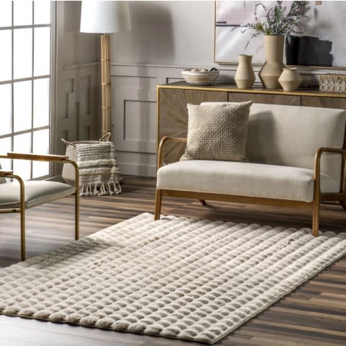 Castaway Ivana Washable Soft Faux Rabbit White Rug