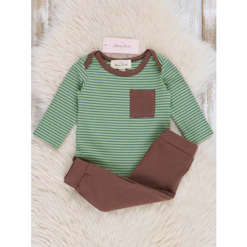 Green & Brown Striped Joggers Outfit