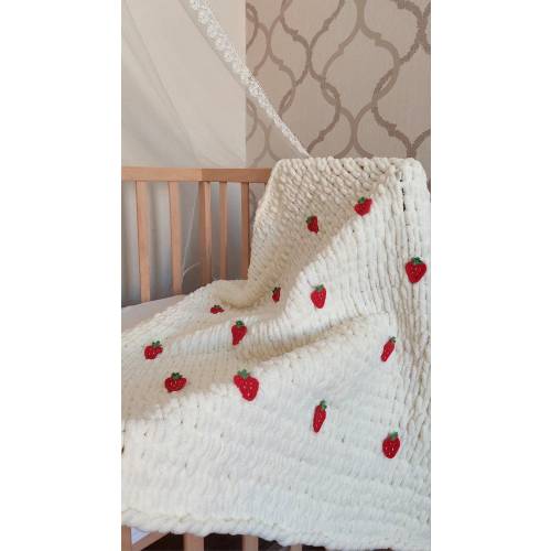 handmade soft strawberry cute baby blanket knitted gift blanket