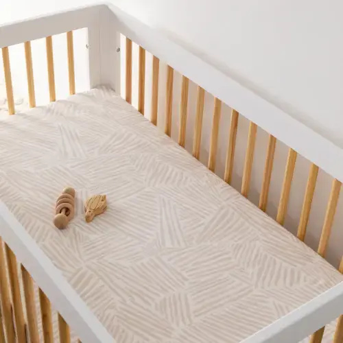 Babyletto: Crib Sheet in GOTS Certified Organic Muslin Cotton