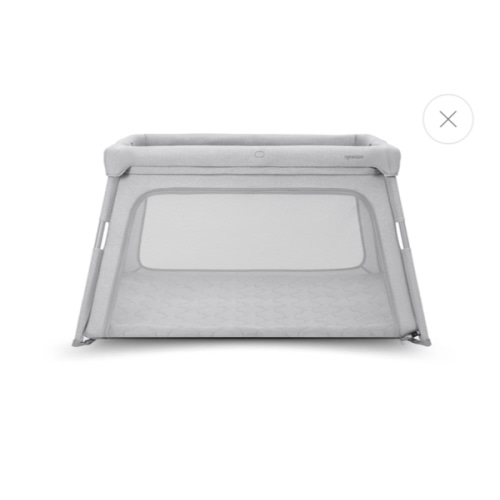 Newton Travel Crib & Play Yard with bassinet insert