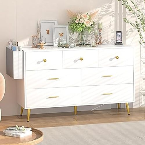 SOSPIRO 7 Drawer Dresser for Bedroom, Modern White Gold Dresser with Wide Drawers and Power Outlets, Long Chest of Drawers for Living Room Hallway Entryway, White