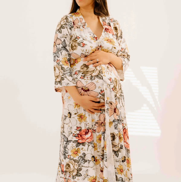 Lila Labor & Postpartum Gown in Vintage Floral