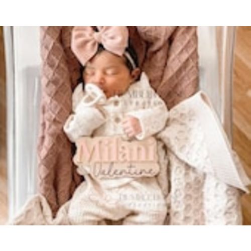 Etsy - Custom Baby Announcement Name Board