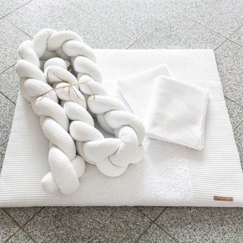 Changing mat plain white