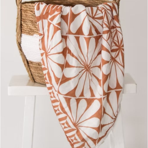 Mafana Layered Muslin Blanket (Tonga) - Brown | islandpepe