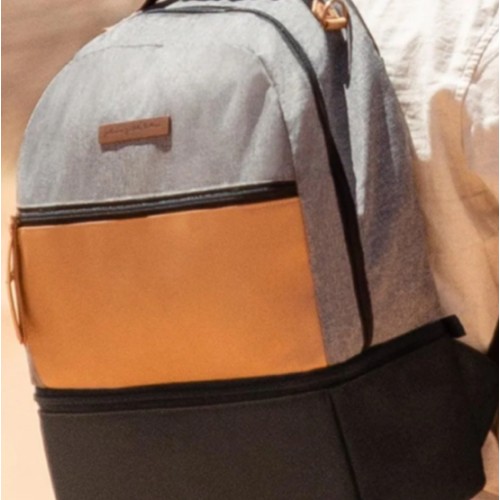Axis Backpack in Graphite/Camel