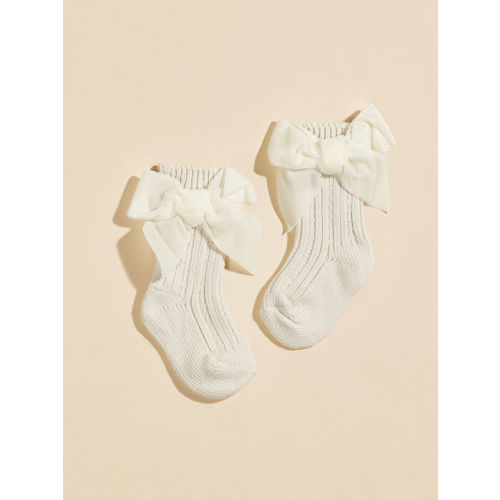 Knit White Bow Socks | Tullabee