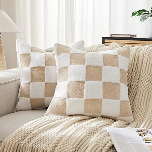 Checkered Jacquard Shag Throw Pillow Covers, Pack of 2 Fluffy Beige Sand Cute Decorative Boho Aesthetic Soft Checkered Throw Pillow Cases for Couch Sofa Bedroom,20x20 Inch