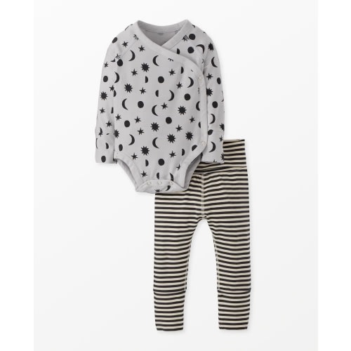 Baby Layette Wrap Top & Wiggle Pants in HannaSoft™ - Stars and Moon, size 0-3m