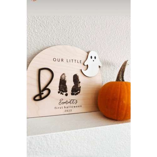 First Halloween Footprint Sign | Baby’s first Halloween | Kids Halloween Craft | Halloween Keepsake