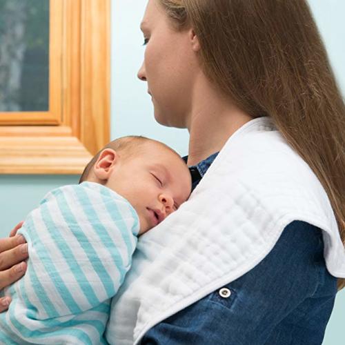 green sprouts Muslin Burp Cloths made from Organic Cotton | 4 absorbent layers protect from sniffles, drips & drools | 100% organic cotton muslin, Super soft & softer with every wash, Machine washable - White