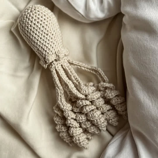 Octopus Rattle - Beige