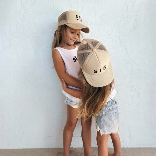 GIRLS SIS TRUCKER HAT - BEIGE