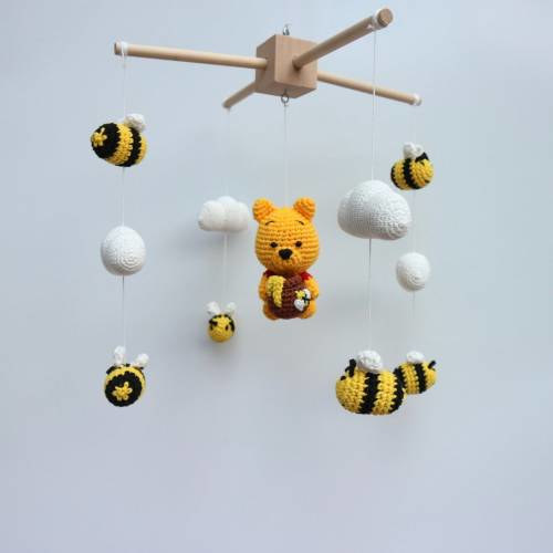 Winnie the Pooh mobile, Pooh bear with bee mobile, Crochet nursery mobile ,Honey bee Flying mobile ,Crib mobile Baby shower gift , Mini bee