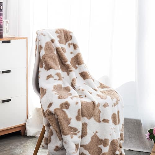 PAPER JAZZ Cartoon Cow Print Flannel Blanket, Soft Fleece Throw Blanket - Lightweight, Cute, Khaki Cow - 51x63inch, for Baby, Kids, Adults, Teens, Gift