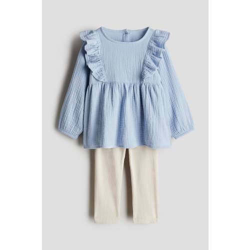 2-PIECE BLOUSE AND LEGGINGS SET