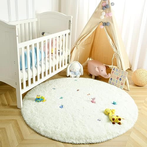 Round Fluffy Area Rug, 5x5 Feet Cream