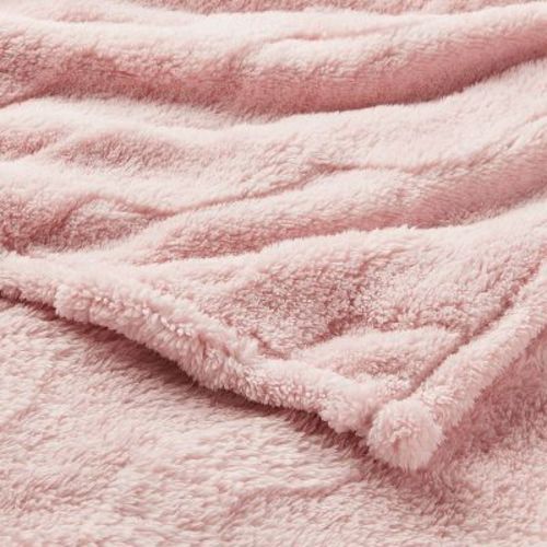 Twin/Twin Extra Long Wavy Jacquard Plush Blanket Pink - Room Essentials™