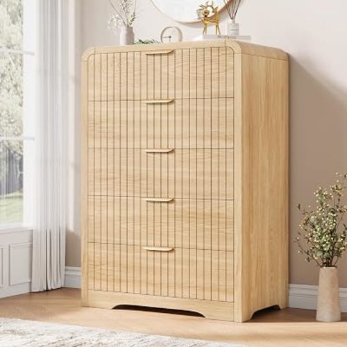 Jocoevol Fluted 5 Drawer Dresser, 43" Tall Dresser Chest of Drawers Curved Profile Design, Wood Mid Century Vertical Dresser Natural Texture for Bedroom, Natural Oak Dresser