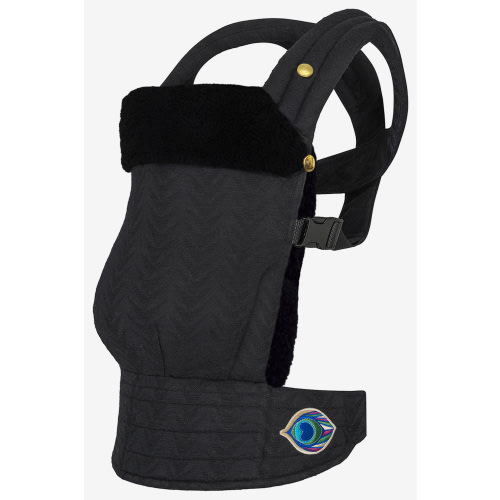 Zeitgeist Arrow Zorro + Shearling Insert Black| ARTIPOPPE | Elevate your desired Zeitgeist Baby Carrier with an attachable insert for an additional layer of warmth and comfort.
