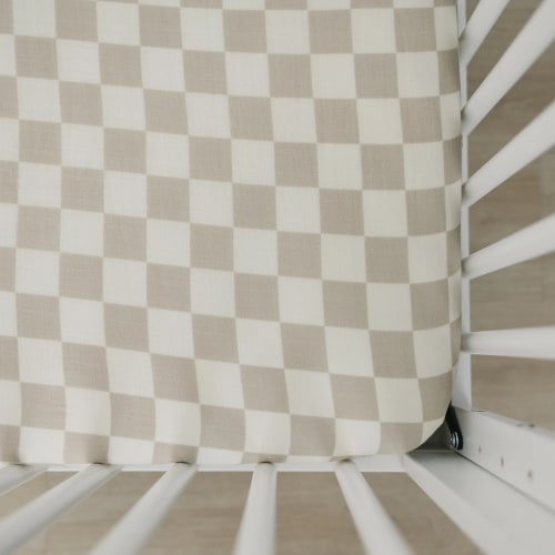 Crib sheet - Taupe checkered