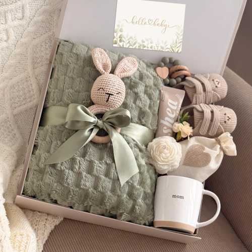 Deluxe New Mom & Baby Gift Box for Women After Birth | Baby Gift Basket, Postpartum Care Package, Push Present, Newborn Boys, Girls, Unisex