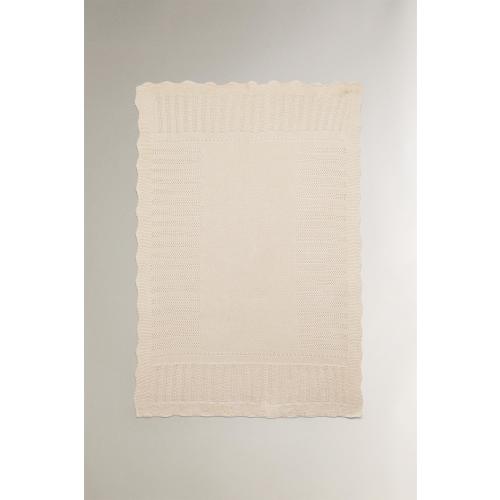 CHILDREN'S OPENWORK COTTON BLANKET