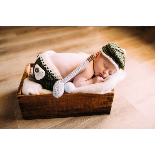 Golfer Outfit, Newborn golf outfit, golf hat, newborn pictures, golfer photo shoot, crochet outfit, hat and putter, golf cap, golf bag