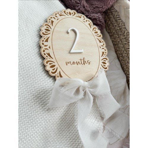 monthly milestones | baby milstone | monthly milestone | personalized baby sign | Birth announcement | baby shower | new baby