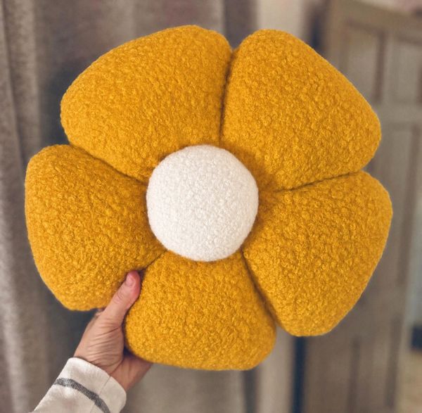 Daisy Flower Pillow