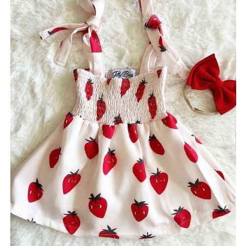 Strawberry sundress – Salty Sue