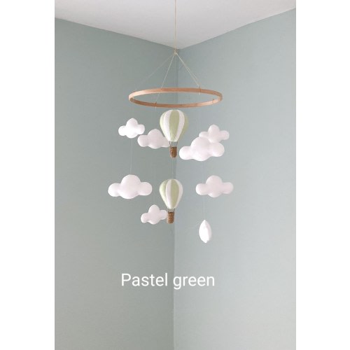 Unisex Nursery Mobile Hanger Pastel Green Hot Air Balloons White Clouds Boy Girl Hanging Decoration New Baby Shower Gift Gender Neutral