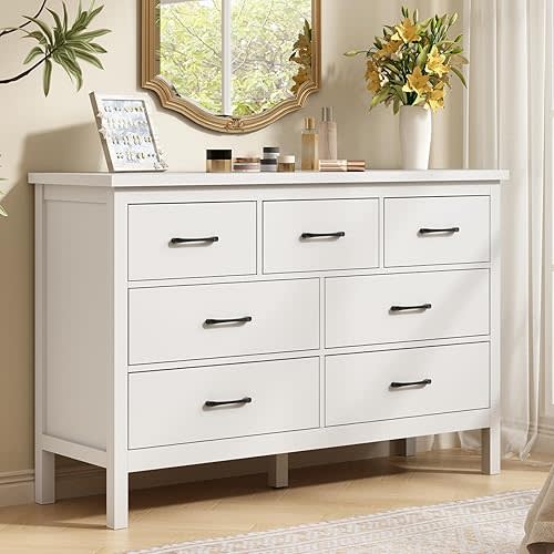 White Dresser for Bedroom with 7 Drawer,Wooden Double Dresser with Metal Handles, Wide Chest of Organizer Storage Drawers for Living Room, Hallway, Entryway