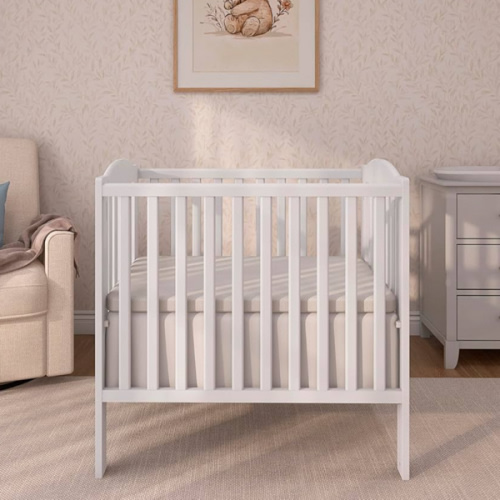 Dream On Me 2-in-1 Folding Portable Compact Mini Baby Crib in White, GreenGuard Gold & BSA, US Patented Flat Folding System, Locking Wheels,1″ Mattress Pad, Space-Saving Quck Fold Easy Storage