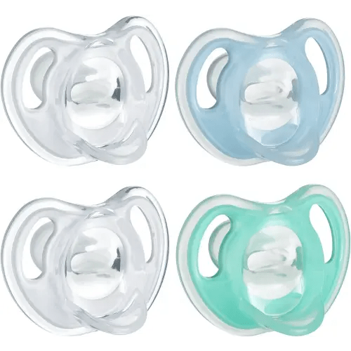 Tommee Tippee Ultra-Light Silicone Pacifier, Symmetrical One-Piece Design, BPA-Free Silicone Binkies, 0-6m, 4-Count