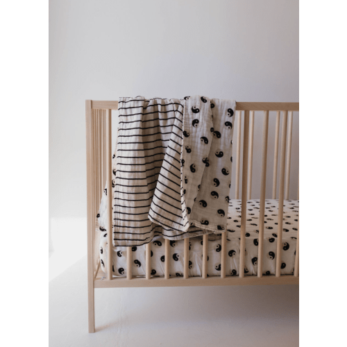 Muslin Quilt | Black & White Yin Yang / Stripe