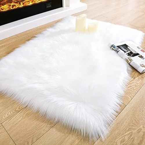 Noahas White Faux Fur Rug,Luxury Fluffy Rugs for Bedroom,2 x 3 Feet Washable Area Rugs,Sheepskin Bedroom Rug,Furry Carpet Small Shag Rug,Soft Throw Living Room,Kids Boys Girls Room Decor