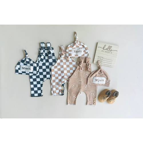 Black Checkered Baby Boy romper.Newborn boy Clothes.Going Home Outfit Newborn Boy.Take home outfit.Personalized.Name hat, hospital photo