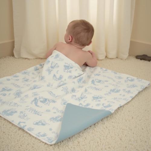 Personalized Western Toile Minky Baby Blanket - Cowboy Print, Light Blue Faux Fur, Cozy and Soft, Machine Washable, Unique Baby Gift