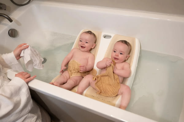 Twin Bath: Safe and Convenient Bathing Solution for Twins – bumble beez