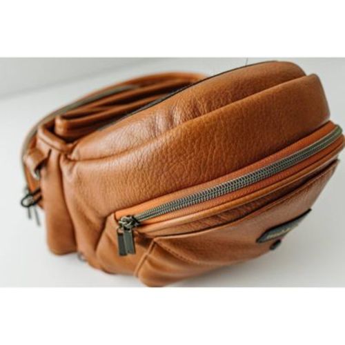 Tushbaby Vegan Leather Hip Seat Baby - Carrier Cognac