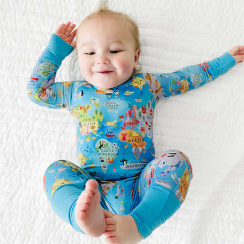 Around The World Crescent Zippy