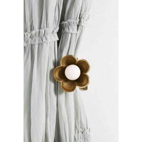 Nena Flower Tieback