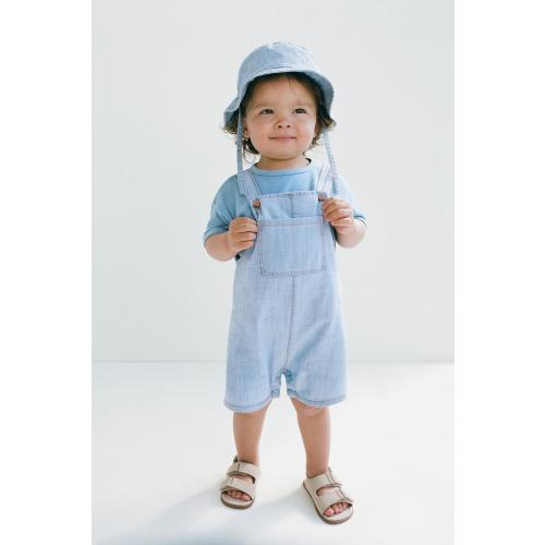 FLOWY DENIM OVERALL SHORTS - Light blue | ZARA United States
