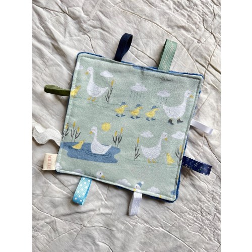 Crinkle Paper Sensory Toy, Crinkle Square Baby Toy, Baby Shower Gift, Mother Goose and her Ducklings
